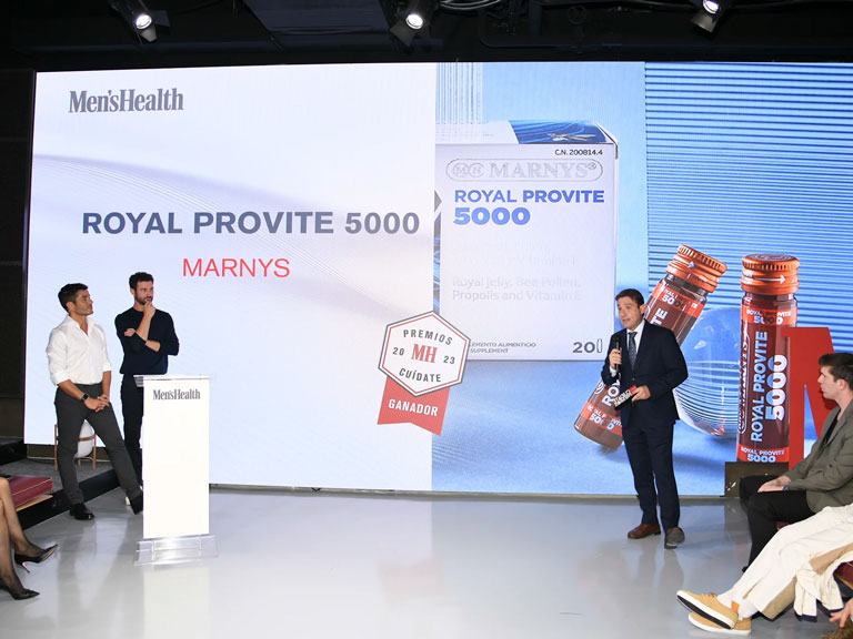 رويال بروفايت 5000: الفائز بجائزة أفضل منتج عناية داخلية في جوائز العناية بصحة الرجال 2023